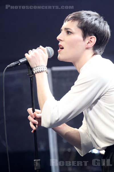 SAVAGES - 2014-03-26 - PARIS - Radio France (Studio 105) - Camille Berthomier